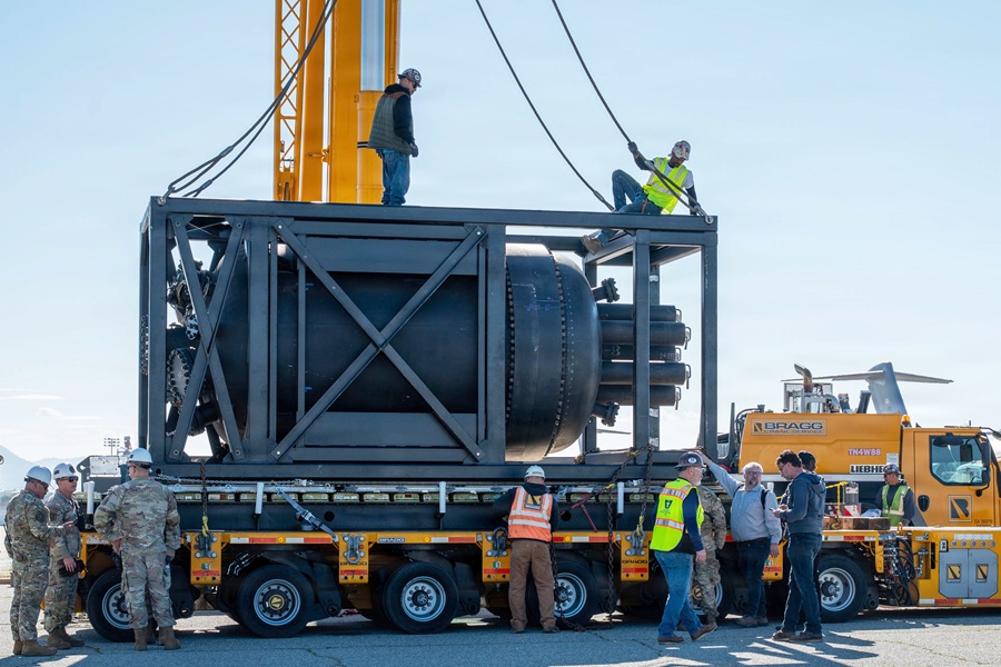 containerized nuclear power reactor